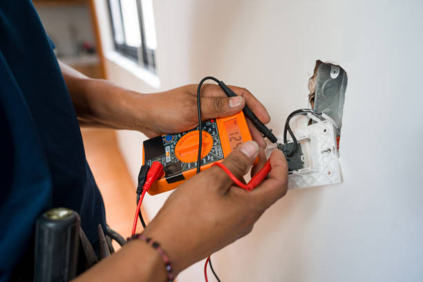 Best Circuit Breaker Repair  in Shorewood, MN